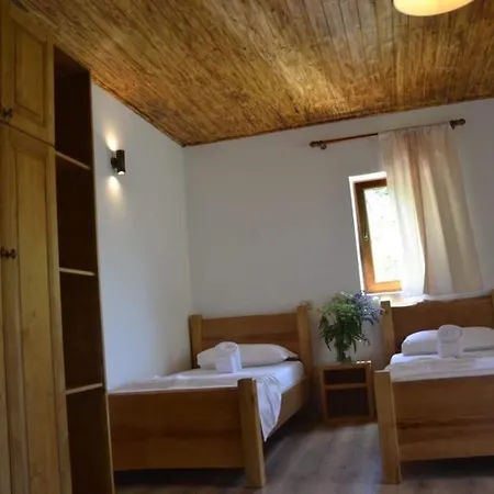 Jezerca Hotel 4*