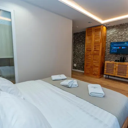 Jezerca Hotel